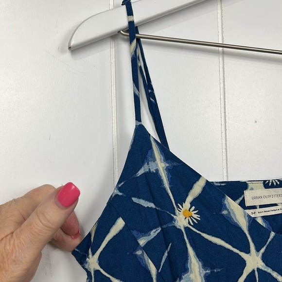 Urban Outfitters Womens Sundress Mini SP Blue White Daisy Print Babydoll Flowy - Picture 3 of 12